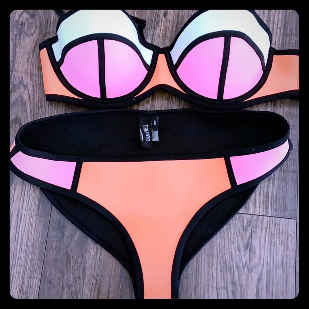 New without tags Triangl bikini